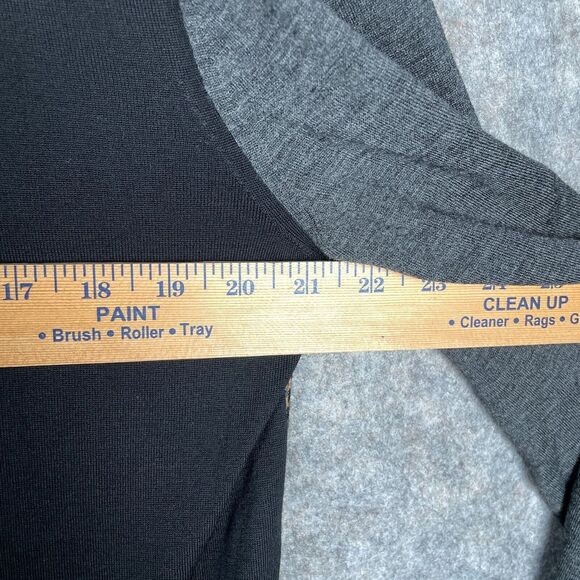 Salvatore Ferragamo Virgin Wool Made in Italy Mens V-Neck Sweater Large $382 USA - Picture 9 of 10